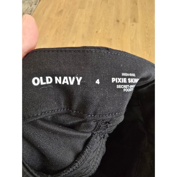 Old Navy High Rise Pixie Skinny Pants Black Women's Size 4 Secret Smooth Pockets - Picture 8 of 8